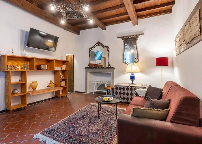 Ponte Vecchio Sprone Deluxe Apartment